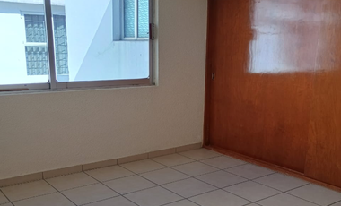 Casa en renta en San Jerónimo Chicahualco, Toluca con excelente ubicación