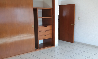 Casa en renta en San Jerónimo Chicahualco, Toluca con excelente ubicación