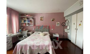 Venta de Exclusivo Departamento Duplex en Surco cerca al Colegio San José de Montericco, ESAN, UPC