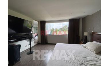 Venta de Exclusivo Departamento Duplex en Surco cerca al Colegio San José de Montericco, ESAN, UPC
