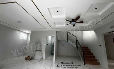 Dijual Townhouse Baru Mewah di Jl Taman Kenten Kota Palembang Type Upgraded, Di Jalan Taman Kenten, dekat dengan Lapangan golf.