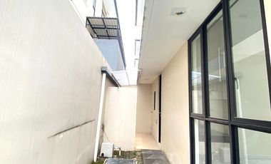 Rumah type corner hoek 3lt 13x14 182m Cluster Semayang Asya JGC Jakarta Garden City