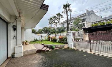 Jual Rumah 420m2 Kebun Jeruk Tosiga Karmel Cocok Kos/Klinik
