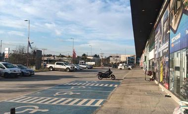 Se arrienda local comercial en Parque industrial Curauma