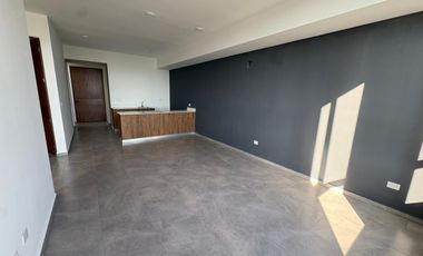 Pent House de 3 recámaras, sin muebles, en Montebello, con amenidades.