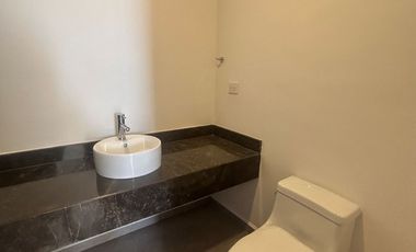 Pent House de 3 recámaras, sin muebles, en Montebello, con amenidades.