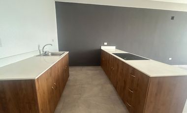 Pent House de 3 recámaras, sin muebles, en Montebello, con amenidades.