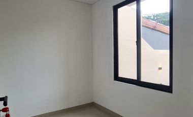 Rumah dijual Murah, 2 Lantai, Baru, Telaga Mas, 5 Menit Stasiun Bekasi