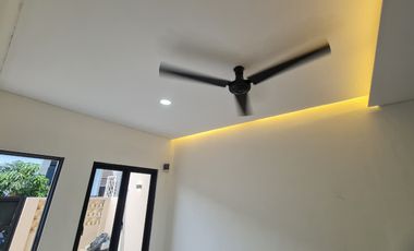 Rumah dijual Murah, 2 Lantai, Baru, Telaga Mas, 5 Menit Stasiun Bekasi