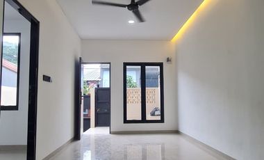 Rumah dijual Murah, 2 Lantai, Baru, Telaga Mas, 5 Menit Stasiun Bekasi