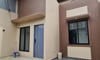 Rumah dijual Murah, 2 Lantai, Baru, Telaga Mas, 5 Menit Stasiun Bekasi