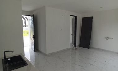 Rumah 2 lantai 4 kamar tidur di tengah kota makassar