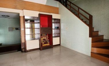 ขาย/เช่า ทาวน์เฮ้าส์ 3 ชั้น เนื้อที่ 90.6 ตร.วา หมู่บ้านรินรดา สมุทรสาคร