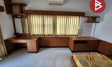 ขาย/เช่า ทาวน์เฮ้าส์ 3 ชั้น เนื้อที่ 90.6 ตร.วา หมู่บ้านรินรดา สมุทรสาคร