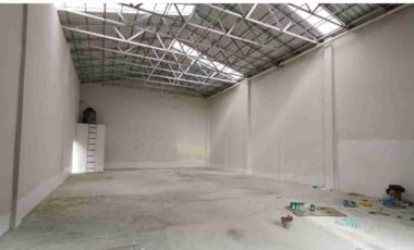 disewakan gudang ring road utara gamping sleman Yogya.