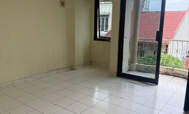 Ruko Tomang Rawa Kepa Utama 3 Lantai Siap Huni Harga Bersahabat