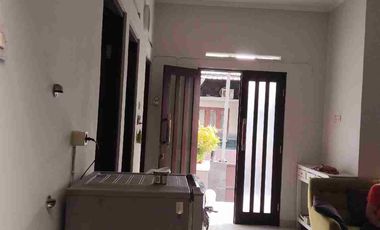 Di sewakan rumah full AC danfurnish kawasan elite gandapura kesiman