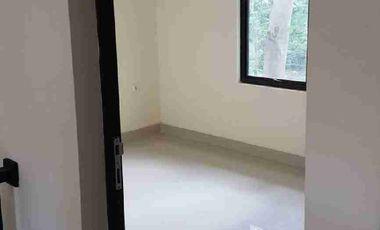 DiJual Rumah Eksklusif 
Town House Modernland