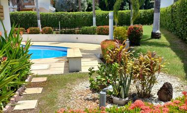 VENTA DE HERMOSA CASA CON PISCINA EN CONJUNTO DINASTÍA DEL SOL - VÍA CARMEN DE APICALÁ
