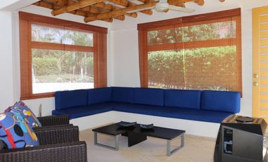 VENTA DE HERMOSA CASA CON PISCINA EN CONJUNTO DINASTÍA DEL SOL - VÍA CARMEN DE APICALÁ