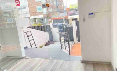 Rento Excelente Casa de 320 m2 cerca de la Shyris en el Centro Norte de Quito