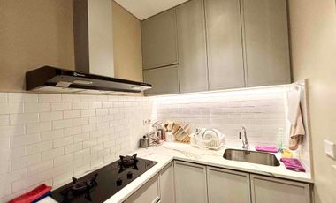 DIJUAL/DISEWAKAN RUMAH PREMIUM SEMI/FULL FURNISHED SIAP HUNI DI SEMAYANG ASYA, JGC, JAKARTA TIMUR