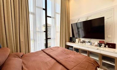 DIJUAL/DISEWAKAN RUMAH PREMIUM SEMI/FULL FURNISHED SIAP HUNI DI SEMAYANG ASYA, JGC, JAKARTA TIMUR
