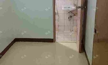 Solo Room with Own CR and window