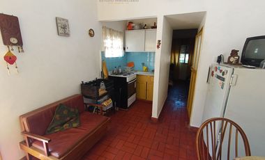 Casa en 1/4 de Lote muy Independiente – Excelente ubicación en Santa Teresita – Diagonal 21
