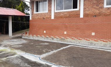 VENTA DE HERMOSA FINCA EN VEREDA PIAMONTE - FUSAGASUGÁ