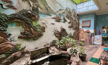 Sewa Rumah mewah mediteranian di Darmo Hill