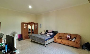 Sewa Rumah mewah mediteranian di Darmo Hill