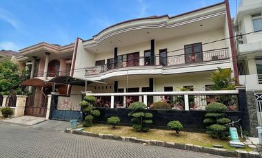 Sewa Rumah mewah mediteranian di Darmo Hill