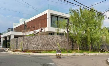 Rumah mewah California vibes di Pakis Argosari with Swimming pool