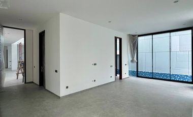 Rumah mewah California vibes di Pakis Argosari with Swimming pool