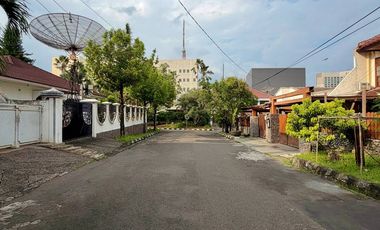 Rumah mewah California vibes di Pakis Argosari with Swimming pool
