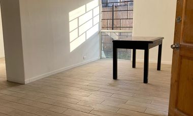 Se vende casa en Villa Los Jardines, Ñuñoa,  3 dormitorios 1 baño Valor $ 155.000.000