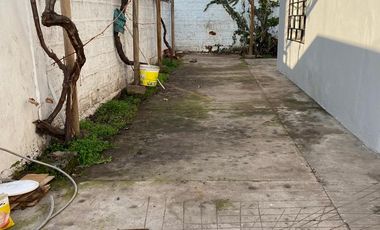 Se vende casa en Villa Los Jardines, Ñuñoa,  3 dormitorios 1 baño Valor $ 155.000.000