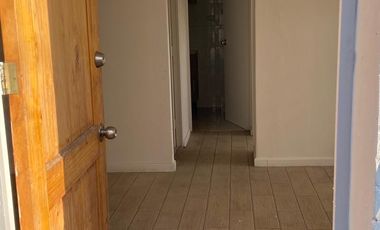 Se vende casa en Villa Los Jardines, Ñuñoa,  3 dormitorios 1 baño Valor $ 155.000.000