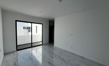 Casa nueva con 3 recámaras sobre calle principal en Boca del Río, Ver.