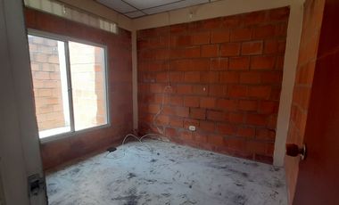 VENTA DE CASA EN CONJUNTO ALGARROBOS - GIRARDOT