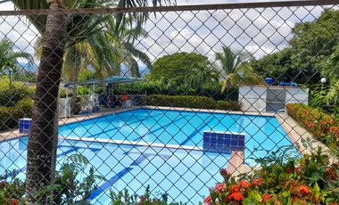 VENTA DE CASA EN CONJUNTO ALGARROBOS - GIRARDOT