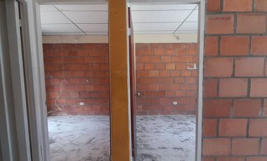 VENTA DE CASA EN CONJUNTO ALGARROBOS - GIRARDOT