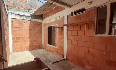 VENTA DE CASA EN CONJUNTO ALGARROBOS - GIRARDOT