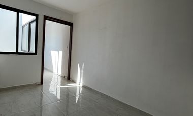 Casa nueva con recámara en planta baja y amplio jardín interior