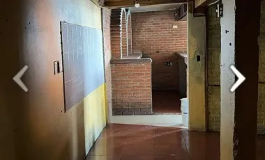 Local en Esquina 82m² | Frente a Mundo E | Ideal Restaurante o Café