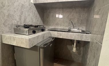 Renta de Estudio Amueblado a 5 min del Hospital San José (Jardines de la Hacienda)
