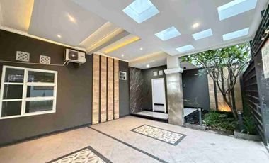 Rumah Mewah 2 Lt Harga Turun Banjarsari Solo Kota