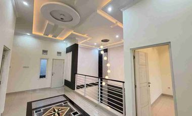 Rumah Mewah 2 Lt Harga Turun Banjarsari Solo Kota