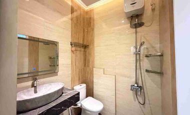 Rumah Mewah 2 Lt Harga Turun Banjarsari Solo Kota